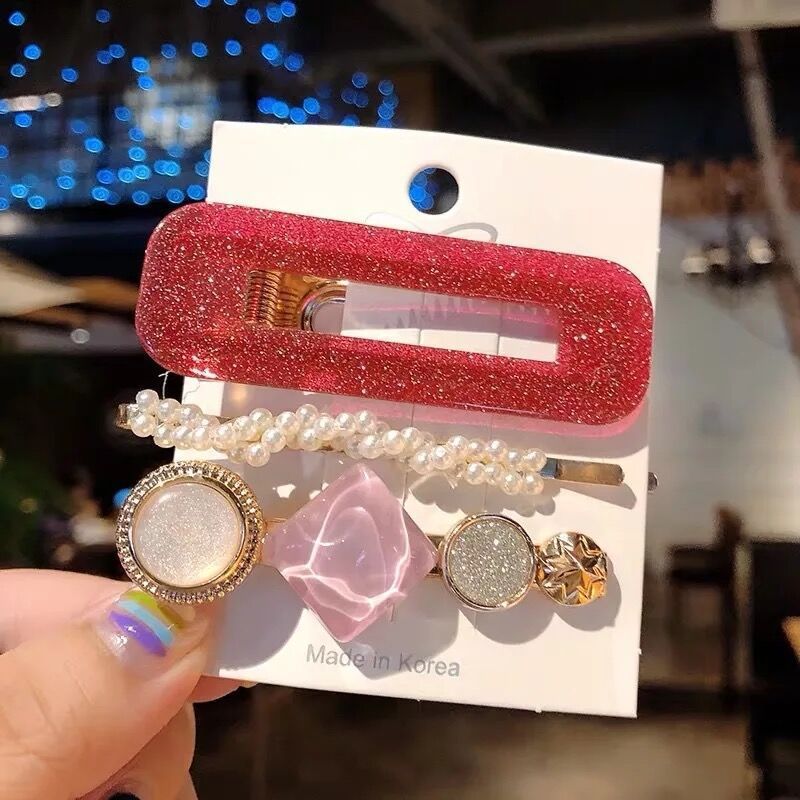 Pearl hair accessories - Things and what not