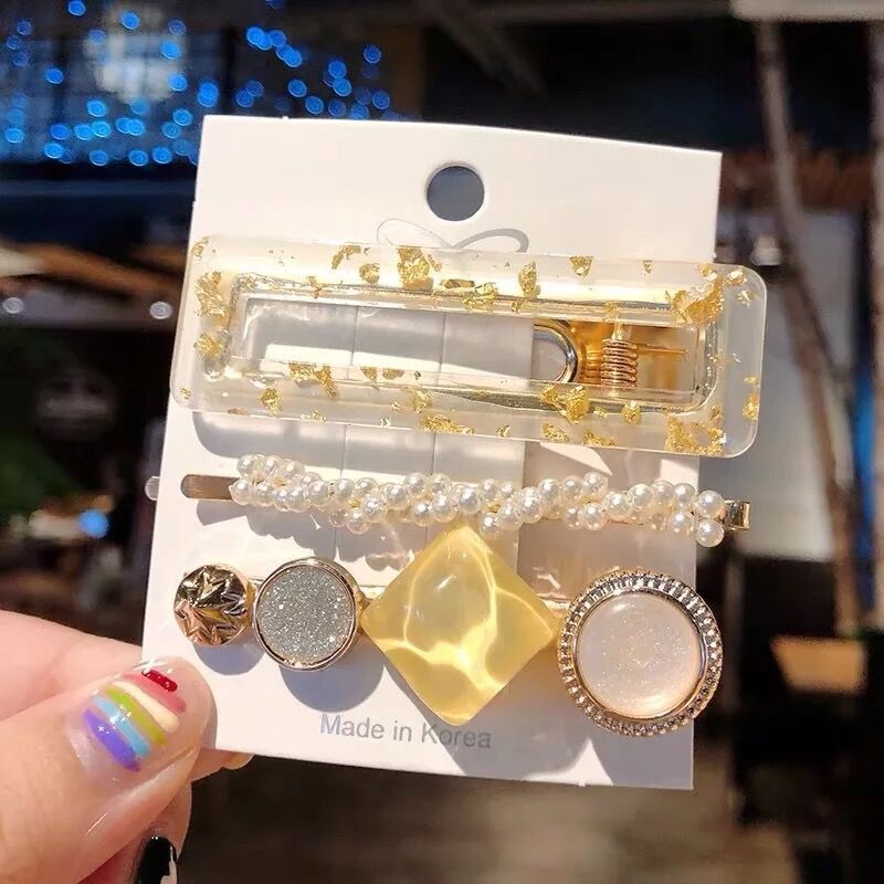 Pearl hair accessories - Things and what not