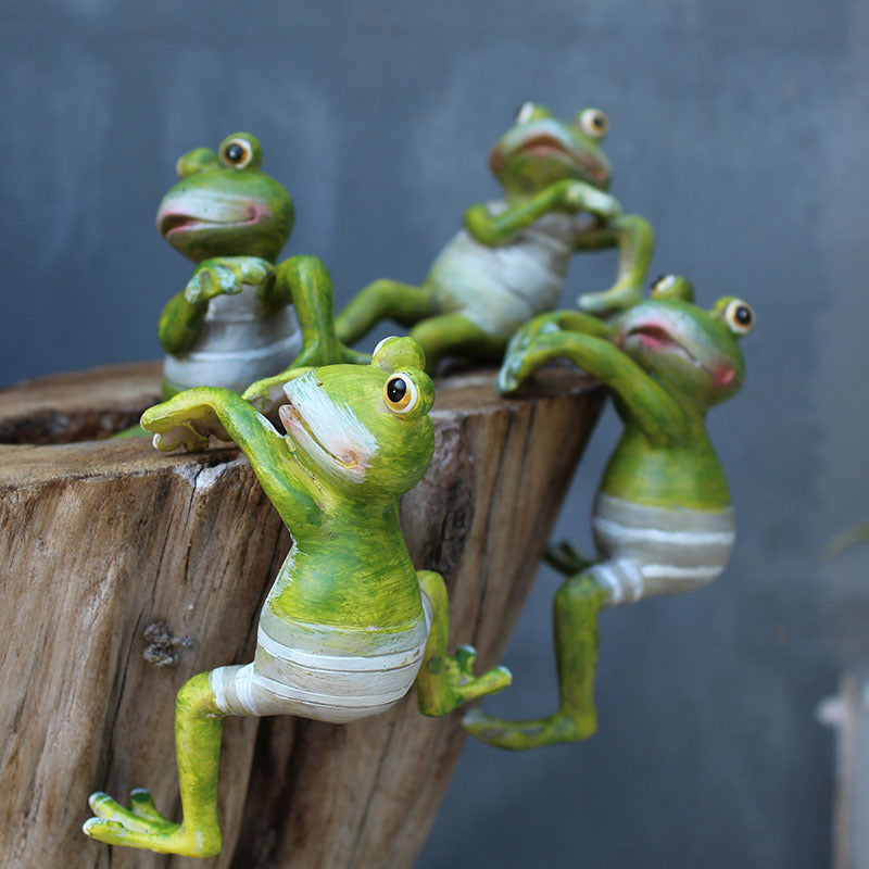 Frog potted ornament - Things and what not